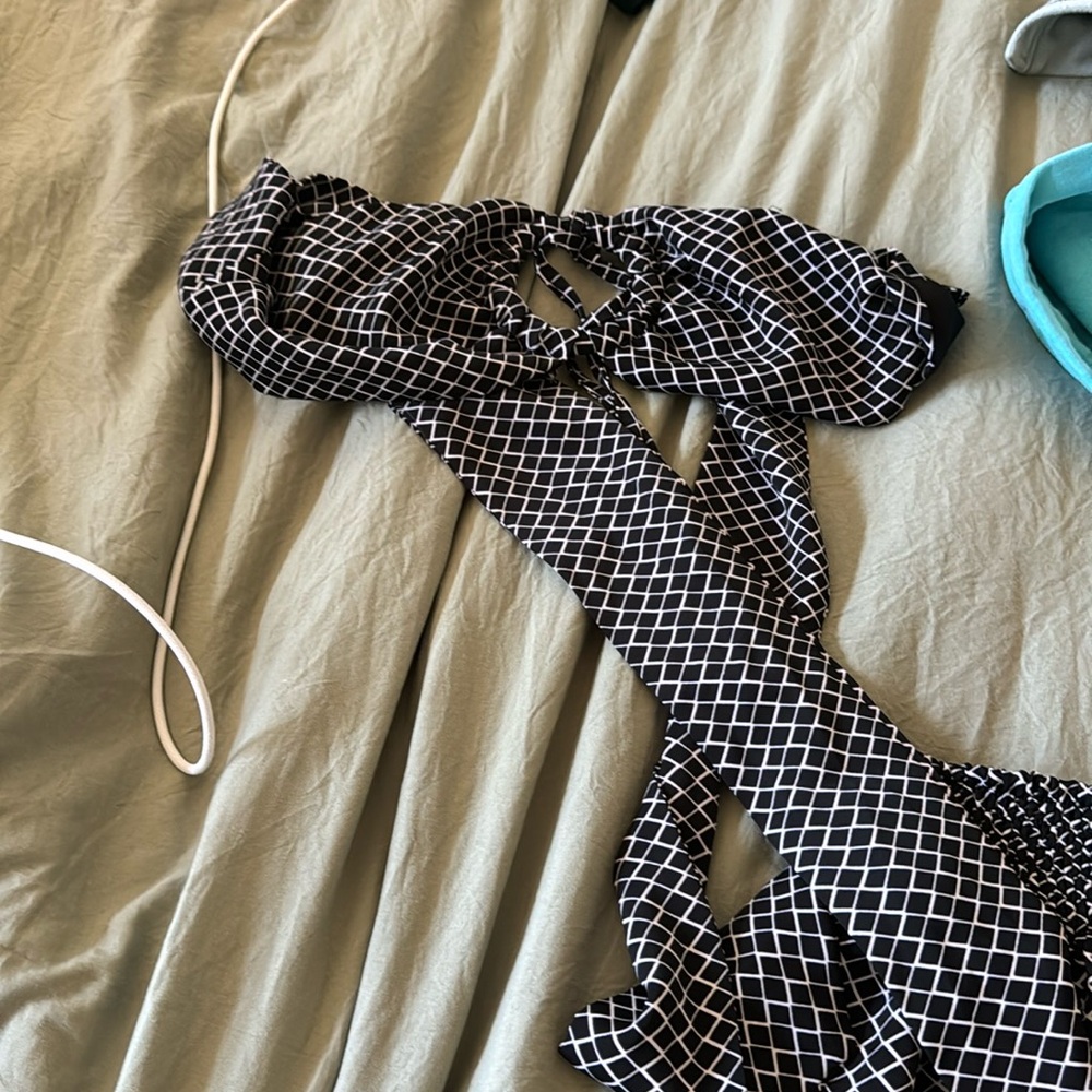 Closet clean out!! Two piece set black and white size medium top and bottom set